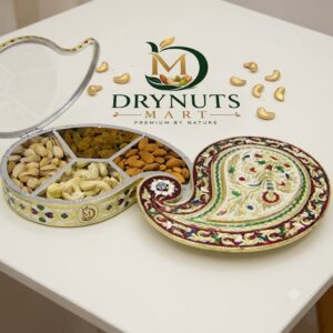 Exquisitely shaped gift box with wooden base and M